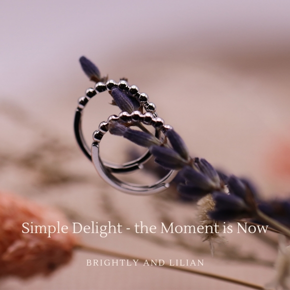 14k small gold beaded hoop earrings - Picture 4 of 4